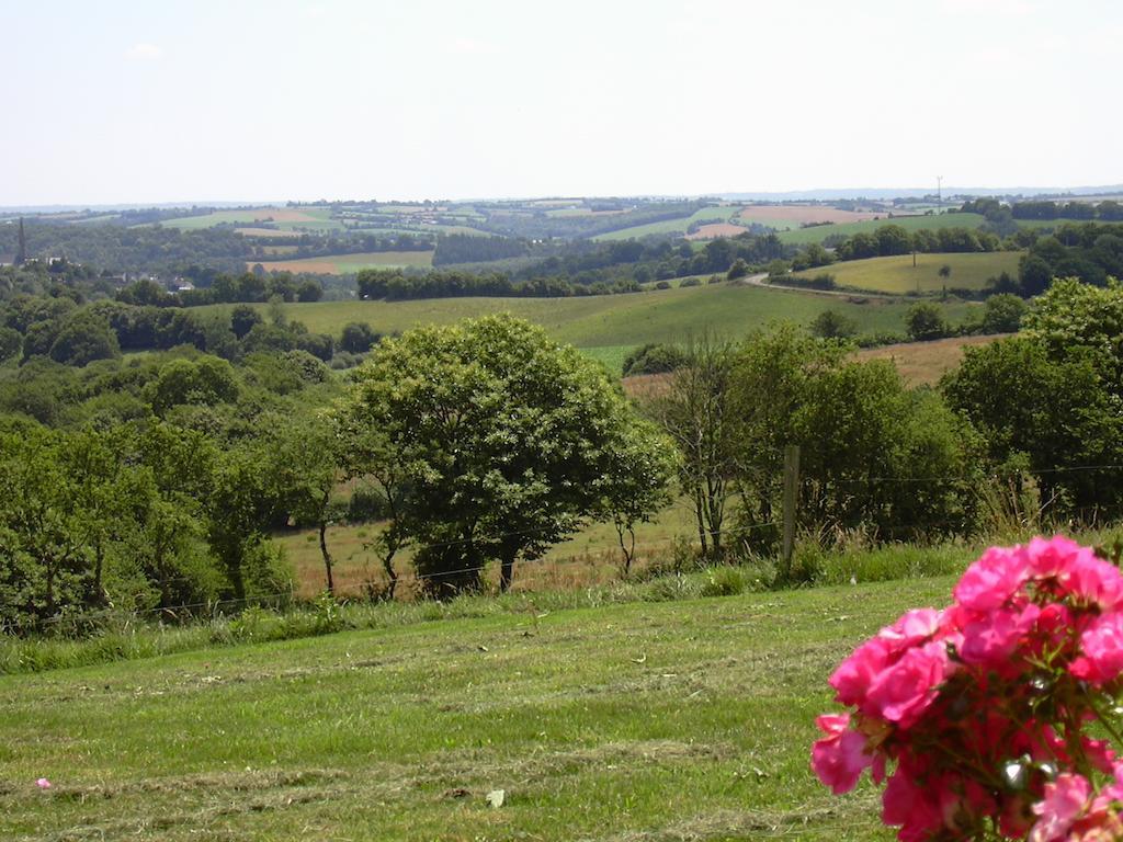 Bed and Breakfast Le Domaine De Rugornou Vras Brasparts Esterno foto