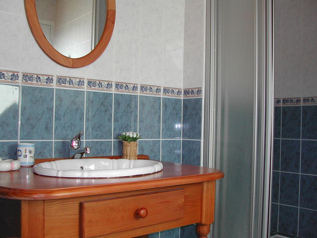 Bed and Breakfast Le Domaine De Rugornou Vras Brasparts Camera foto